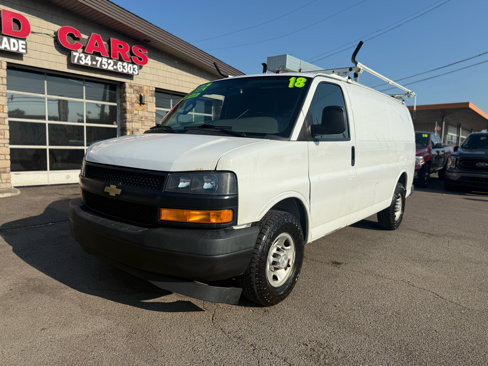Used 2018 Chevrolet Express 3500 w/ Driver Convenience Package image 3