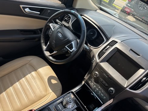 Used 2019 Ford Edge SEL w/ Equipment Group 201A image 29