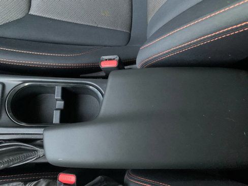 Used 2018 Subaru Crosstrek 2.0i Premium image 32