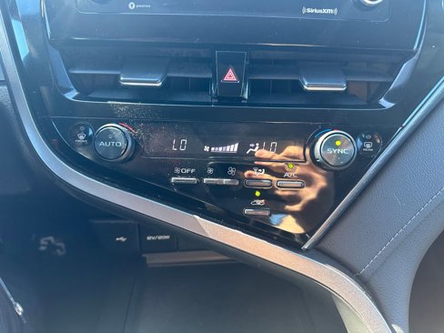 Used 2022 Toyota Camry LE image 18