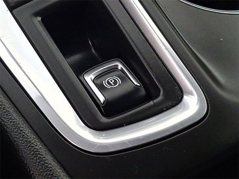 Used 2021 Chevrolet Equinox Premier image 25