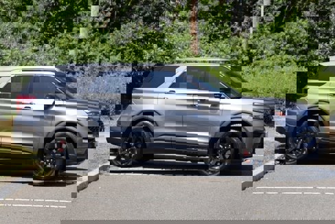Certified 2022 Ford Explorer ST w/ Equipment Group 401A image 4