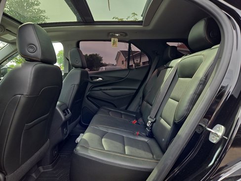 Used 2020 Chevrolet Equinox LT w/ Midnight Edition image 16