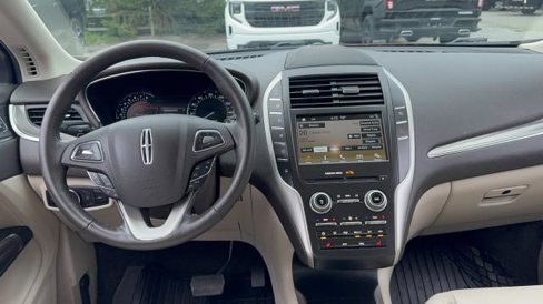 Used 2019 Lincoln MKC Premiere image 12