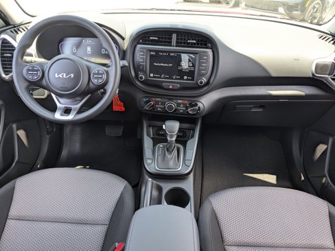 New 2025 Kia Soul LX image 16