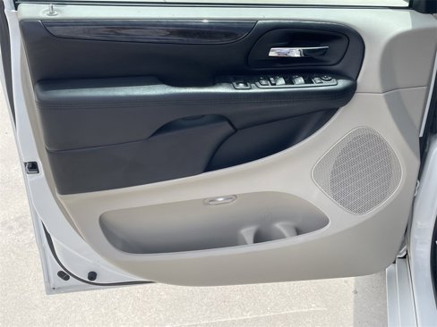 Certified 2020 Dodge Grand Caravan SE w/ UConnect Hands-Free Group image 10