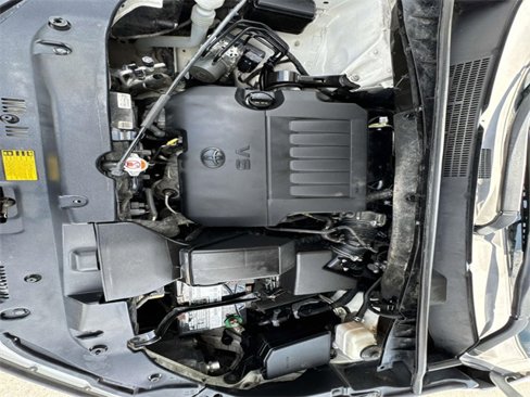 Used 2014 Toyota Highlander Limited image 10
