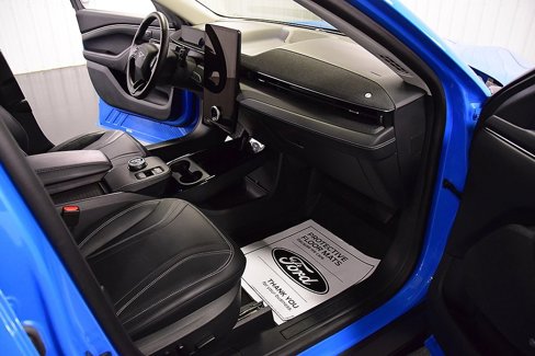Used 2024 Ford Mustang Mach-E Premium image 31