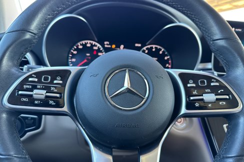 Used 2020 Mercedes-Benz GLC 300 4MATIC image 28