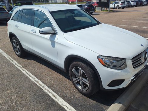 Used 2016 Mercedes-Benz GLC 300 image 2