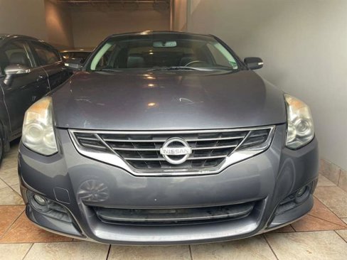 Used 2011 Nissan Altima 3.5 SR w/ Leather Pkg image 2