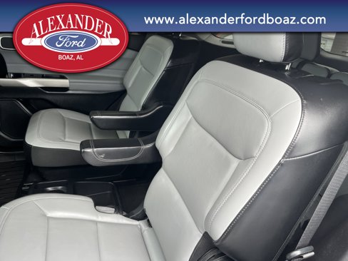Used 2021 Ford Explorer XLT w/ Equipment Group 202A image 14