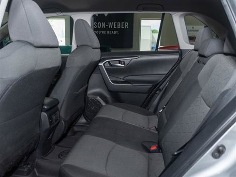 Used 2022 Toyota RAV4 XLE image 15