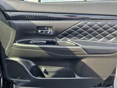 Used 2020 Mitsubishi Outlander GT image 48