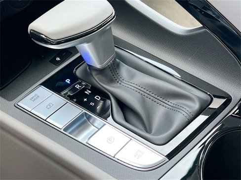 New 2025 Hyundai Elantra SEL image 17