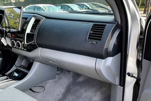 Used 2011 Toyota Tacoma 4x4 Double Cab image 16