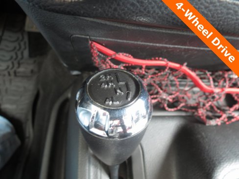 Used 2017 Jeep Wrangler Unlimited Rubicon image 19