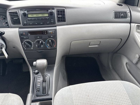 Used 2005 Toyota Corolla S image 23