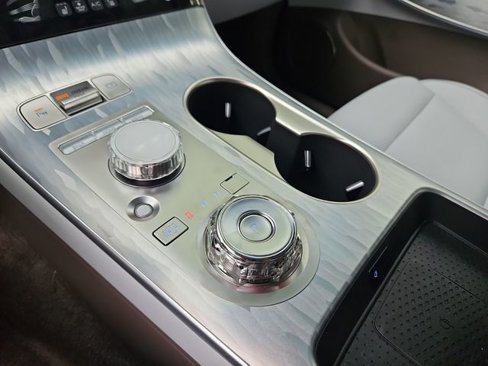 New 2026 Genesis Electrified GV70 image 10