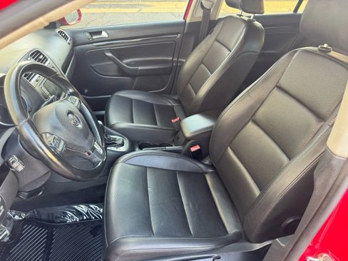Used 2012 Volkswagen Jetta TDI image 12