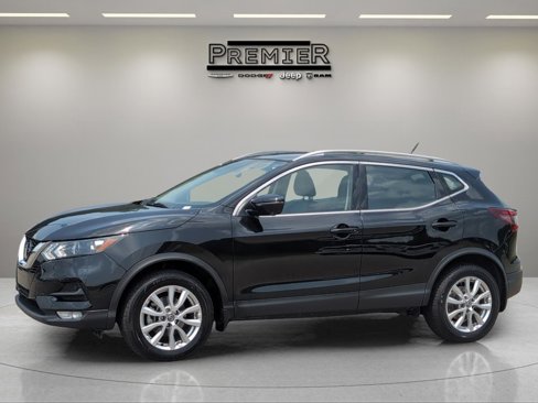 Used 2022 Nissan Rogue Sport SV image 1