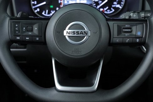 Used 2021 Nissan Rogue SV image 11
