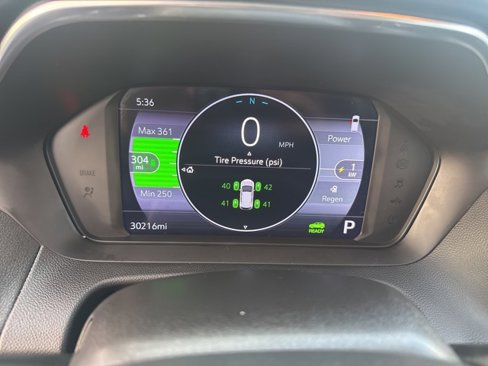 Used 2023 Chevrolet Bolt EUV LT w/ Convenience Package image 13