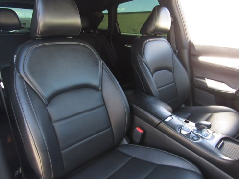 Used 2021 INFINITI QX50 Luxe w/ Appearance Package image 11