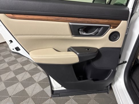 Used 2019 Honda CR-V Touring image 21