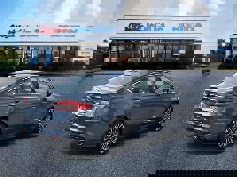 Used 2018 Ford Fusion SE w/ Fusion SE Technology Package image 5