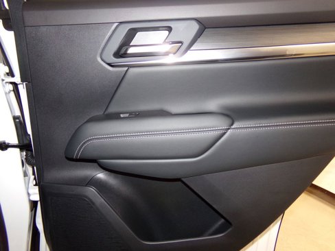 New 2026 GMC Terrain Elevation w/ LPO, Floor Liner Package image 9