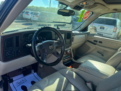 Used 2005 Cadillac Escalade AWD image 16