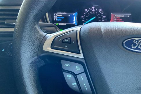 Used 2019 Ford Fusion SE image 22