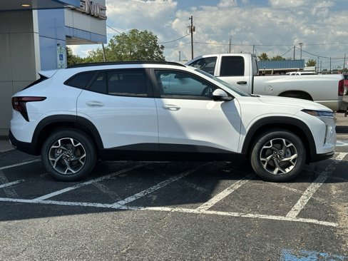 New 2025 Chevrolet Trax LT w/ Driver Confidence Package image 4