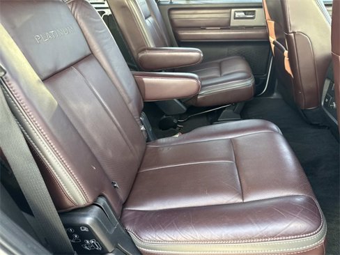 Used 2017 Ford Expedition Platinum image 12