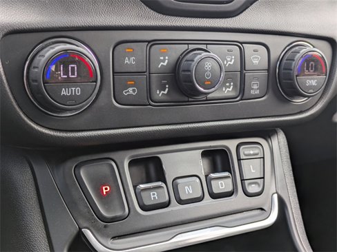 Used 2020 GMC Terrain SLT image 22