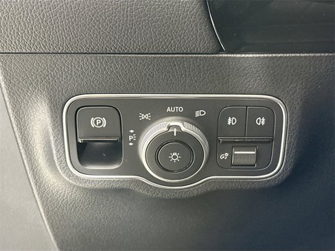 Certified 2025 Mercedes-Benz GLA 250 image 10