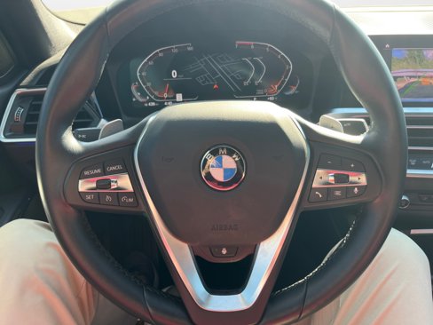 Used 2021 BMW 330i Sedan w/ Premium Package image 10