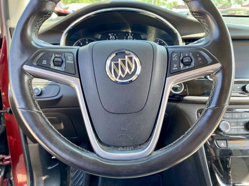 Used 2021 Buick Encore Preferred image 30