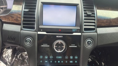 Used 2013 Ford Taurus Limited image 14