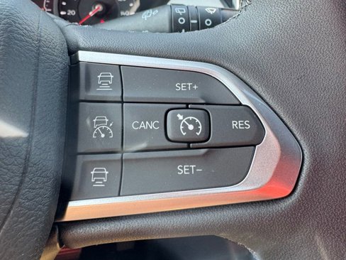 New 2025 Jeep Compass Limited image 15