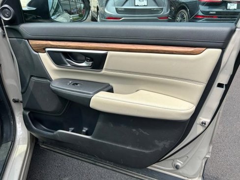 Used 2019 Honda CR-V Touring image 24