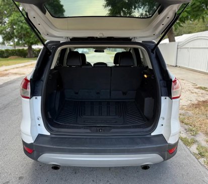 Used 2016 Ford Escape SE w/ SE Chrome Package image 6
