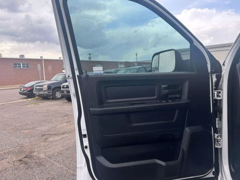 Used 2016 RAM 2500 Tradesman w/ Chrome Appearance Group image 11
