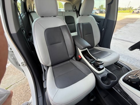 Used 2017 Chevrolet Bolt Premier w/ Driver Confidence II Package image 25