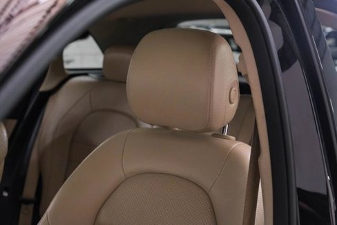 Used 2017 Mercedes-Benz GLC 300 w/ Premium 1 Package image 29