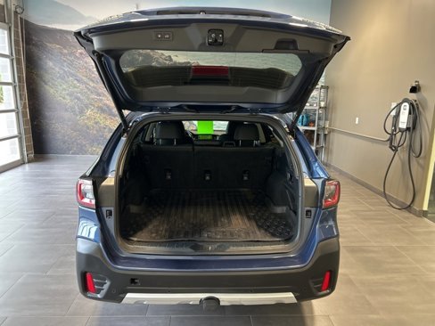 Used 2020 Subaru Outback Limited image 28