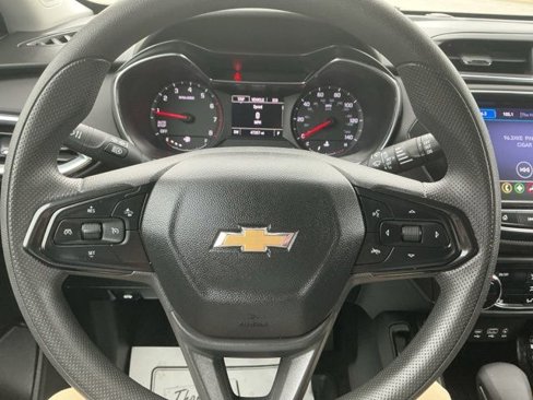 Used 2023 Chevrolet TrailBlazer LT w/ Convenience Package image 17