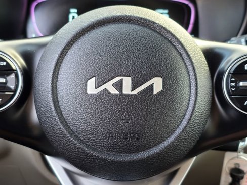 Used 2023 Kia Soul LX image 22