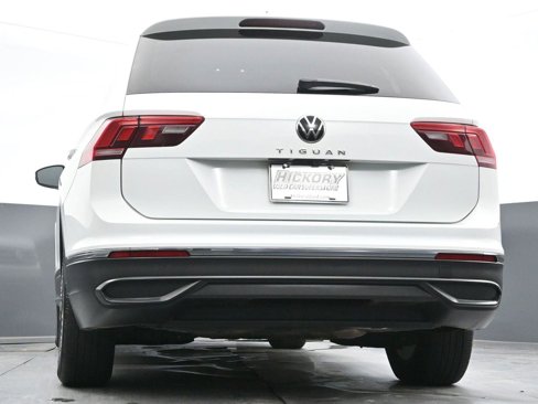 Used 2022 Volkswagen Tiguan S image 47